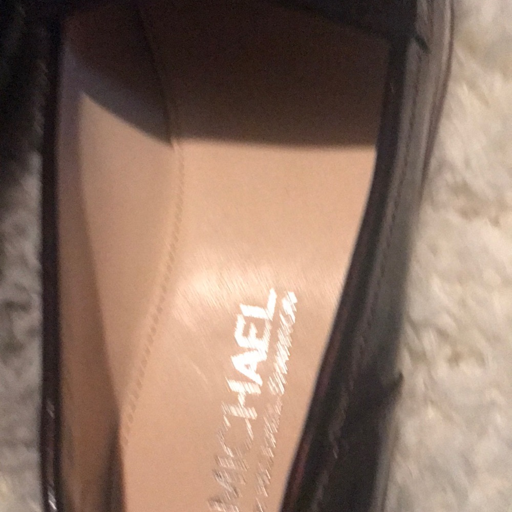 Shoes - Picture 3 of 5